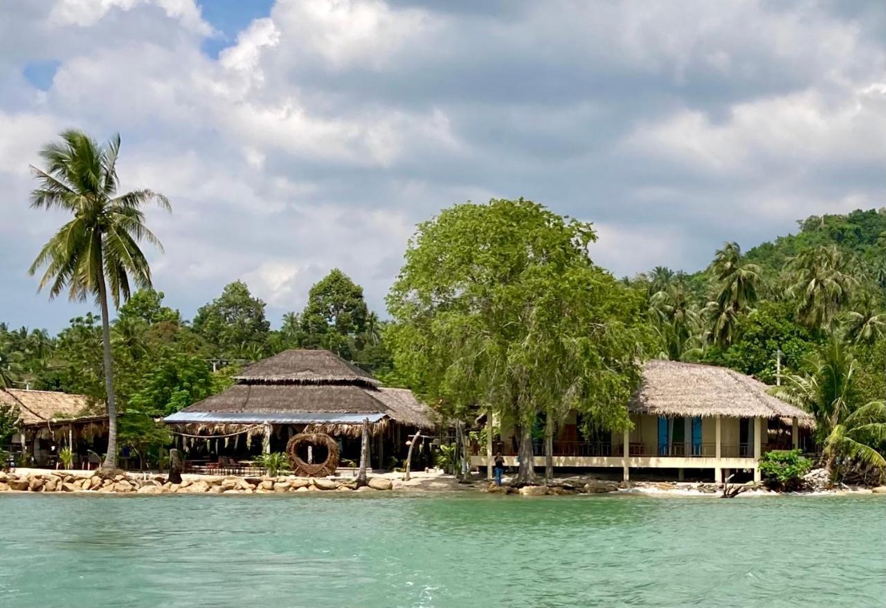 Absolute Beachfront Villas Baan Tai Bagian luar foto