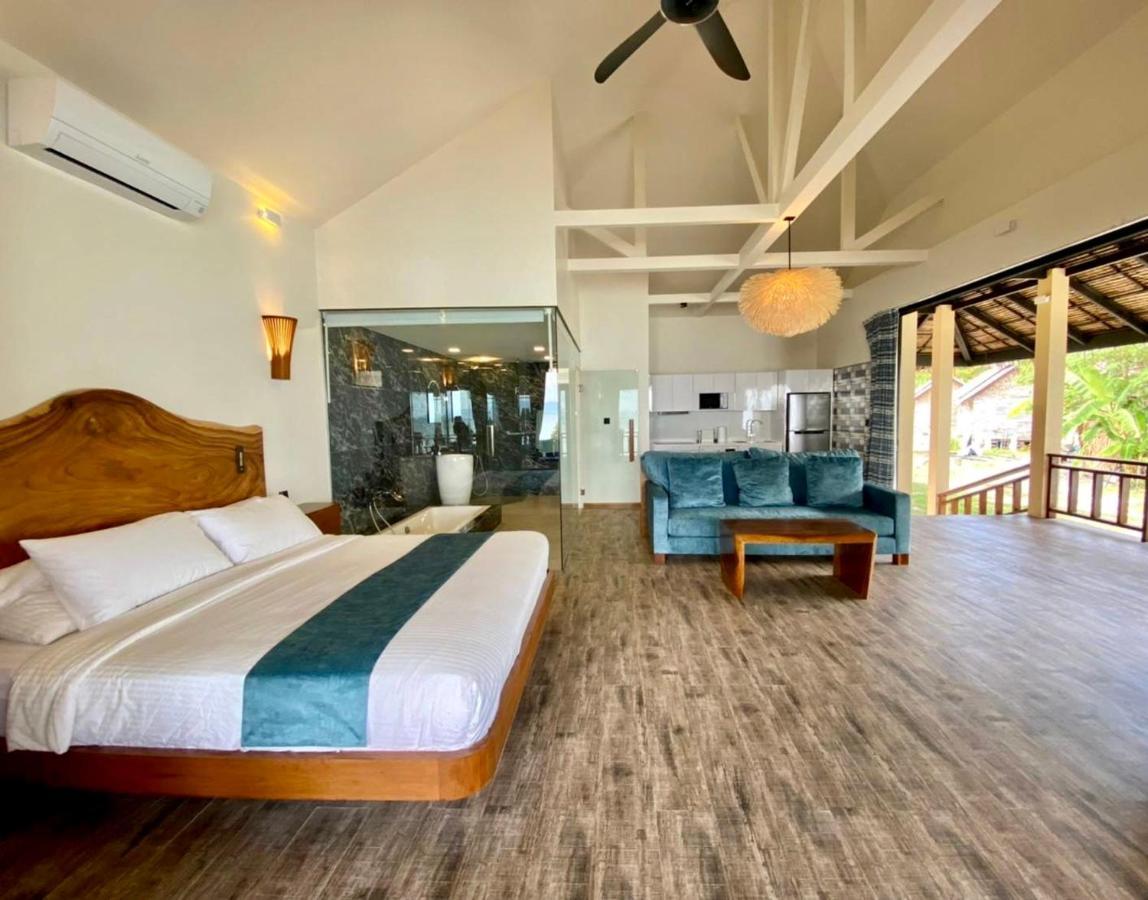 Absolute Beachfront Villas Baan Tai Bagian luar foto