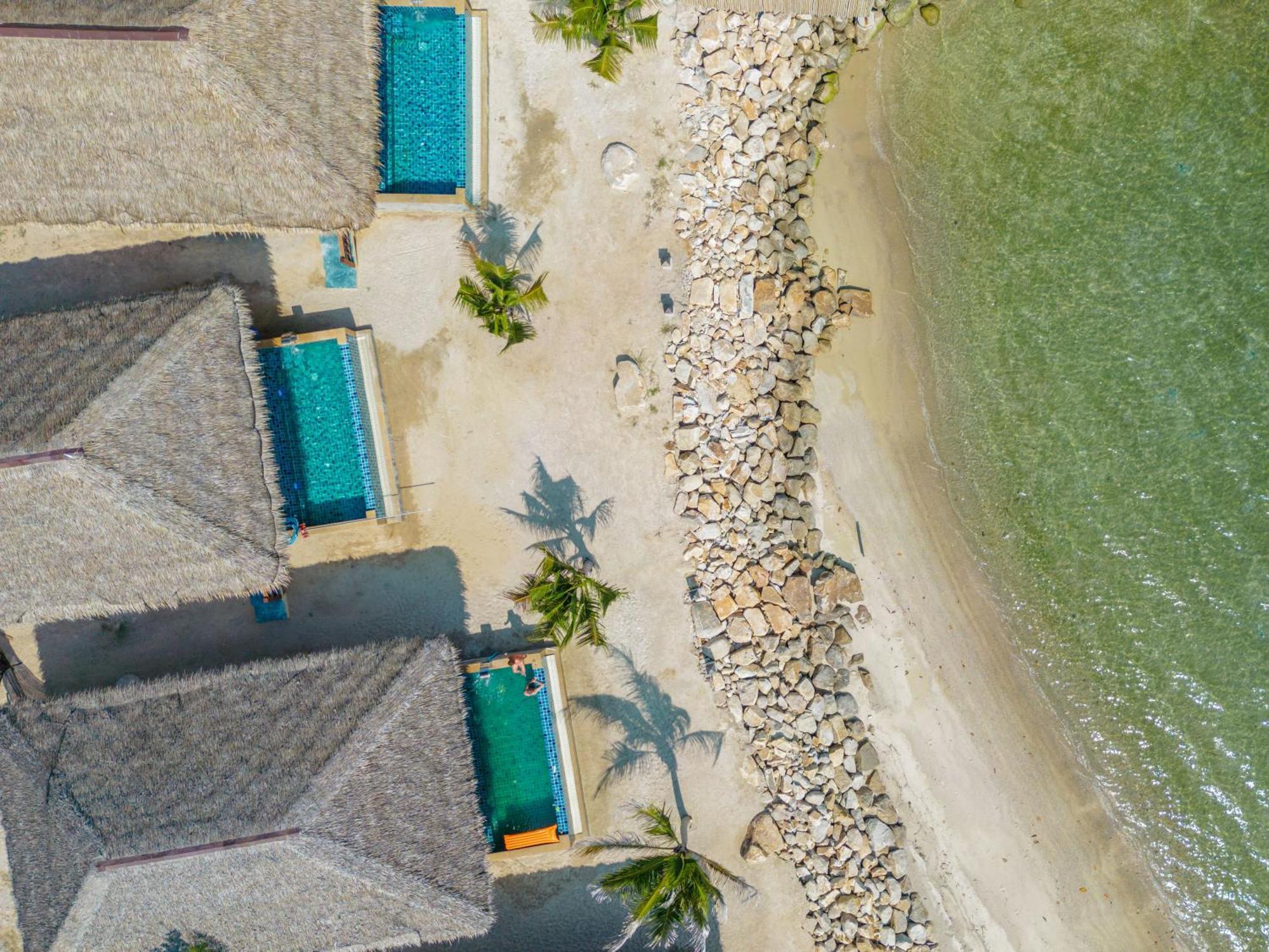 Absolute Beachfront Villas Baan Tai Bagian luar foto
